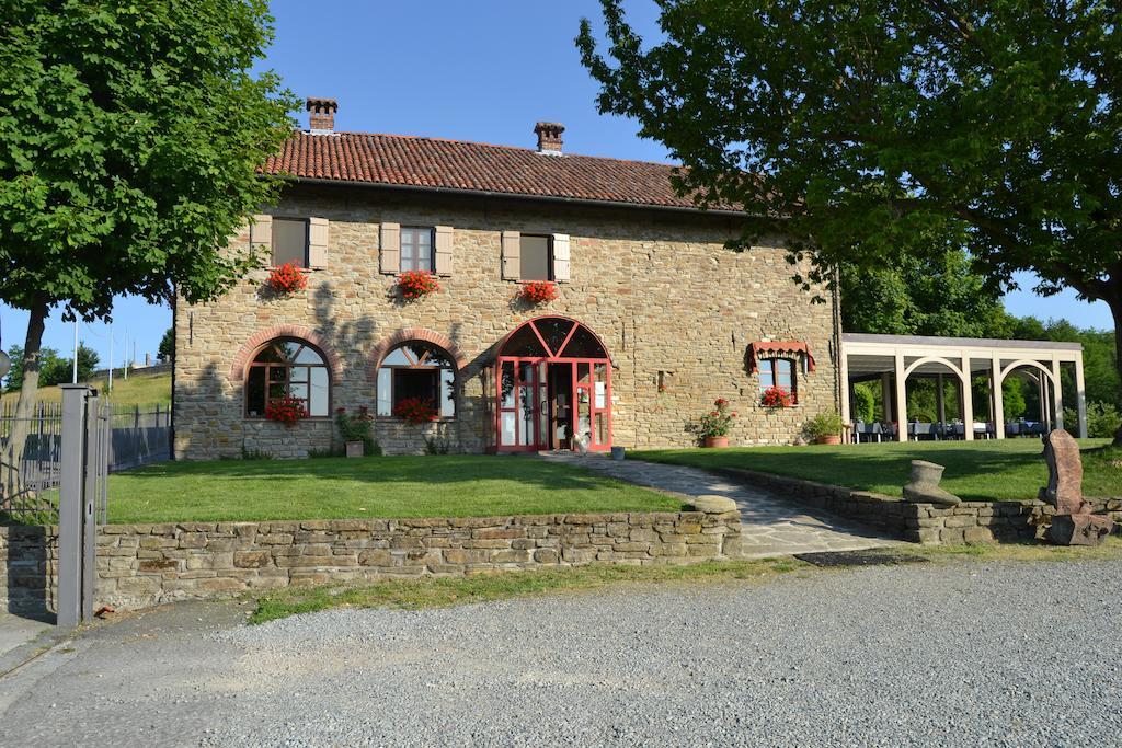 Relais Borgo Del Gallo Acqui Terme Exterior photo